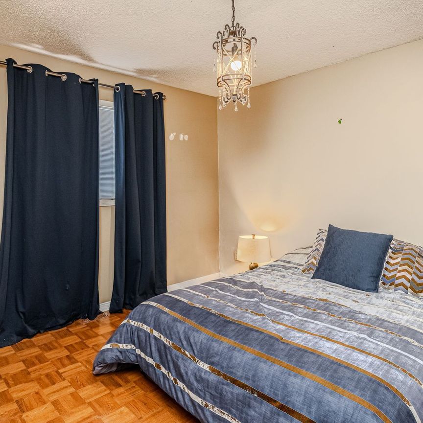 For Lease - 1974 Craig Road, Innisfil, Ontario - Photo 1