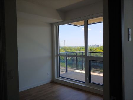 For Lease - 25 McMahon Drive Unit# 1103, Toronto, Ontario - Photo 3