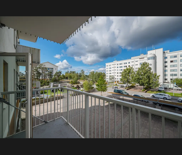 Mjölnergatan, Märsta - Photo 2