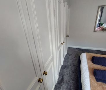2 Bed Flat, Dover Place, BS8 - Photo 2