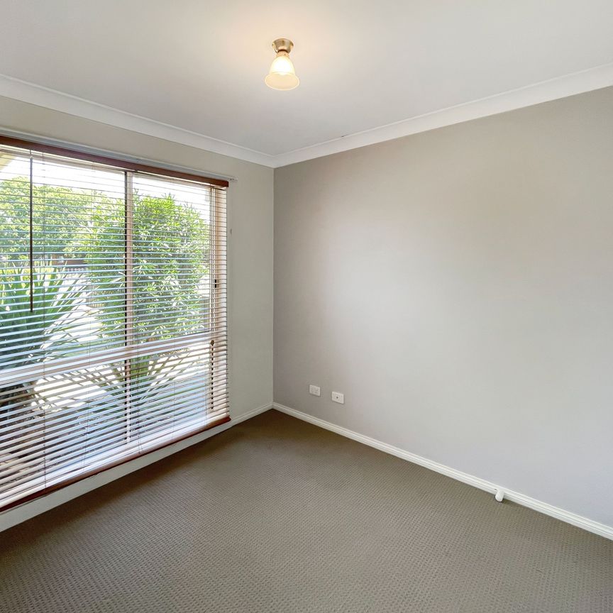 Spacious & Quiet in East Dubbo - Photo 1