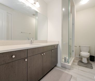 For Lease - 3281 Turnstone Boulevard, Pickering, Ontario - Photo 6