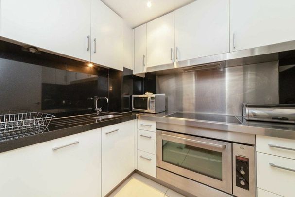 Fairmont Avenue, Canary Wharf, E14 - Photo 1