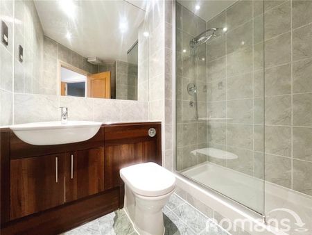 2 bedroom apartment to rent - Photo 5