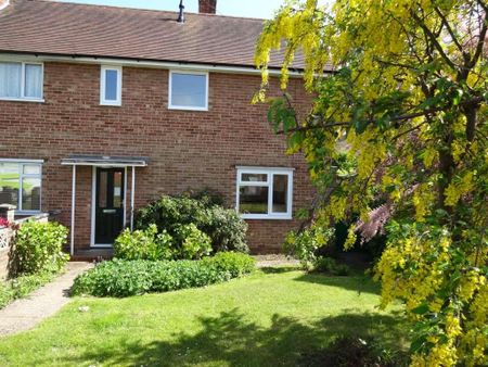2 bedroom terraced house to rent - Photo 4