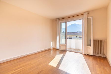Location Appartement 3 pièces 62m² ANNECY 74000 - Photo 3
