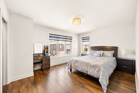 2070 Rue Phil-Goyette - Photo 5