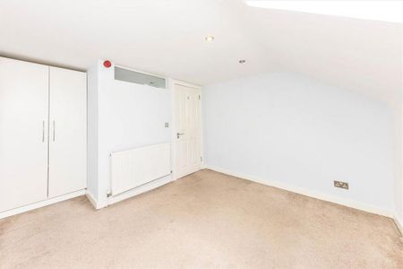 3 bedroom flat to rent - Photo 5