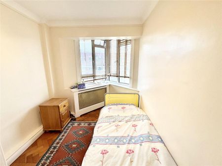 3 bedroom apartment to rent - Photo 3