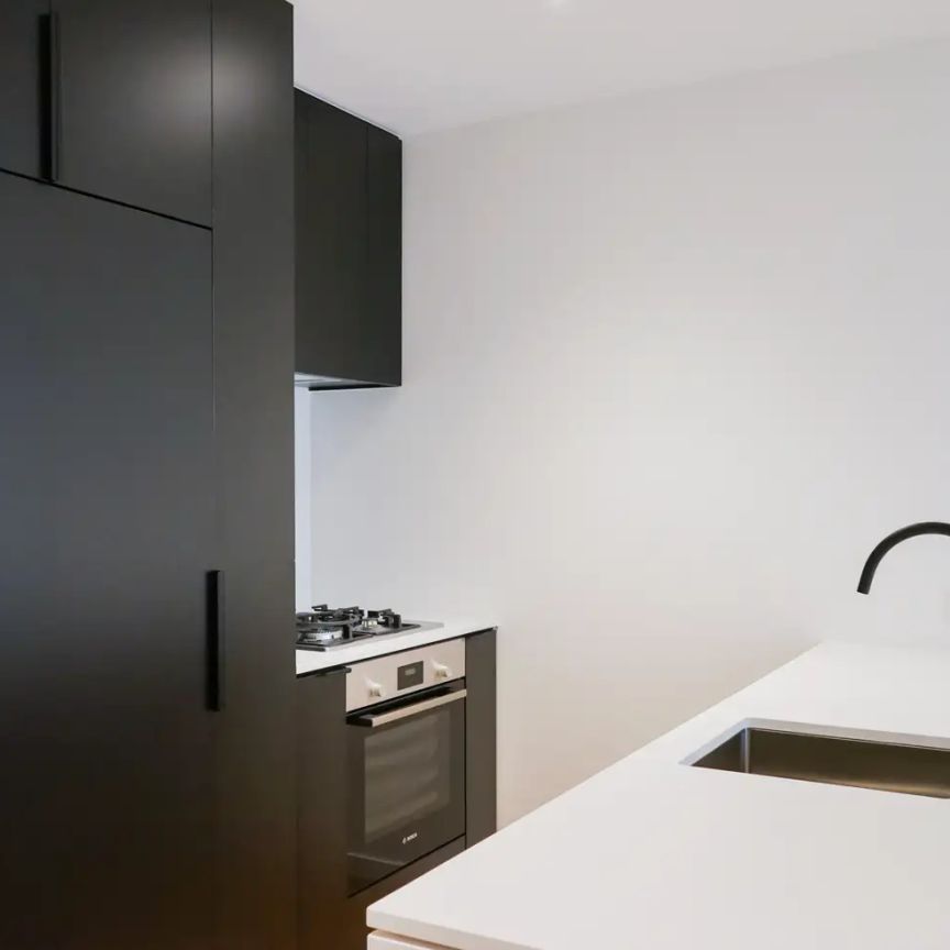 605/8 Hallenstein Street, Footscray VIC 3011 - Photo 1