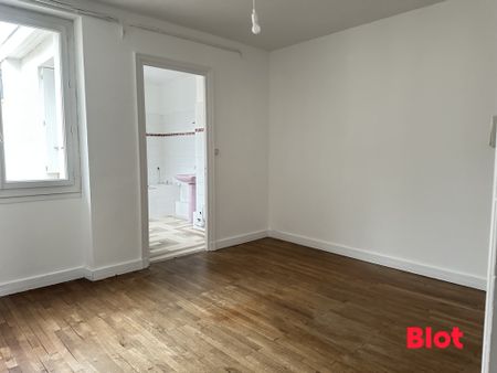 Location Appartement 2 pièces 87m² LORIENT 56100 - Photo 3