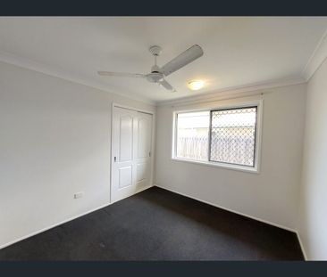 9 Broad Court, Norman Gardens, Qld 4701 - Photo 5