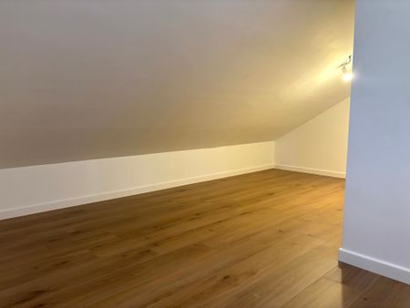 Duplex - te huur - 7110 La Louvière Houdeng-Goegnies - 850 € - Foto 2