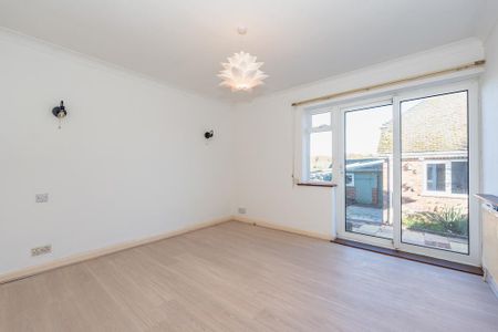 4 bedroom chalet to rent - Photo 3