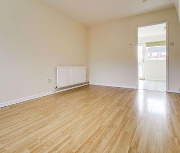 2 bedroom semi-detached house to rent - Photo 3