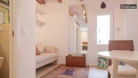 Studio for rent in Embajadores - Photo 5