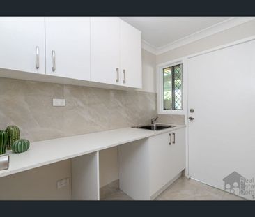 Beautiful Home - Photo 6