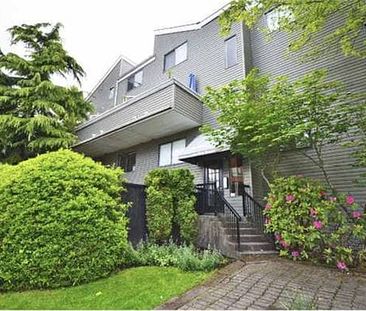 RENOVATED! RARE 2 bedroom 2 stories Kitsilano/UBC/Jericho Beach - Photo 1