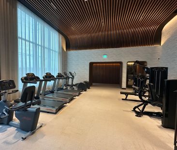 For Lease - 3240 William Coltson Avenue, Oakville, Ontario - Photo 2