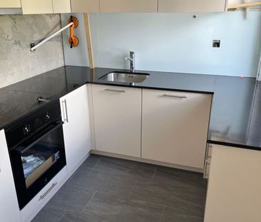 Newly renovated 4.5-room apartment in a quiet location in Bronschhofen - Photo 2