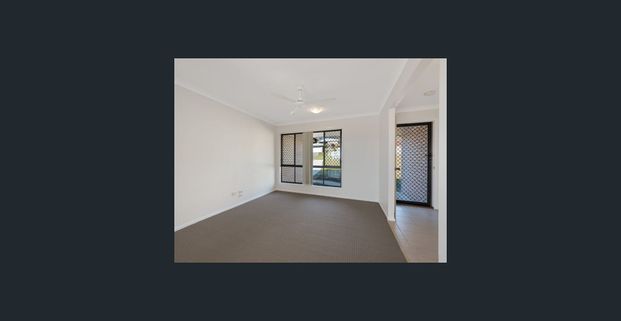 Spacious Family Home! - Photo 1