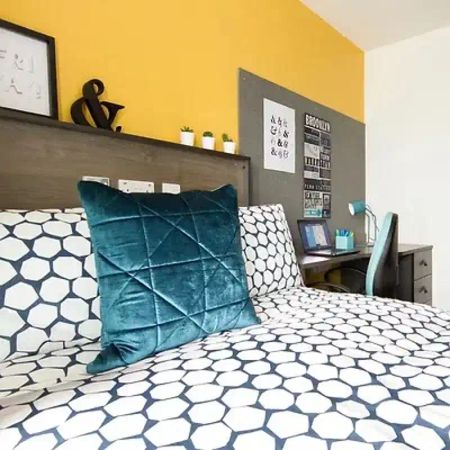 Premium En Suite - Photo 3