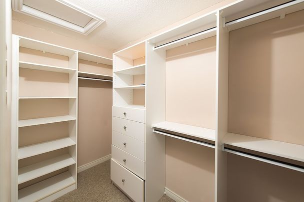 For Lease - 26 Thornbush Court, Richmond Hill, Ontario - Photo 1