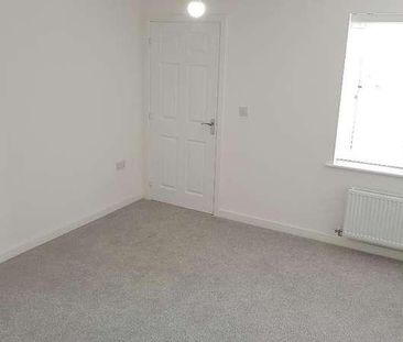 Silvester Road, Weldon Park, Corby, Northants, NN17 - Photo 2