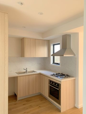 Perfect Position!! - Photo 4