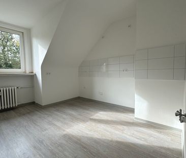 Hübsche 3-Zi.-DG-Whg. mit modernem Tageslichtbad - Foto 5