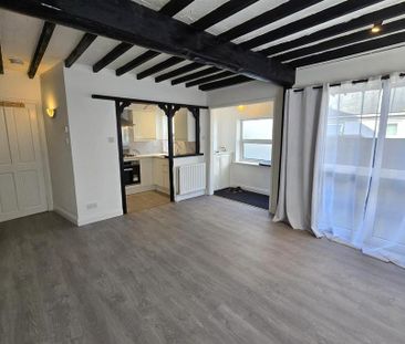 2 bedroom cottage to rent - Photo 1