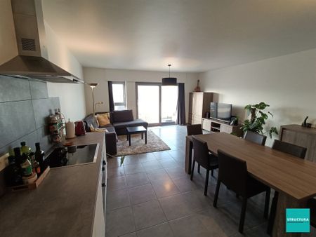 VOLZET-Appartement met 2 slaapkamers en Zuid-west georiënteerd terras - Photo 2