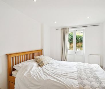 3 bedroom flat to rent - Photo 4