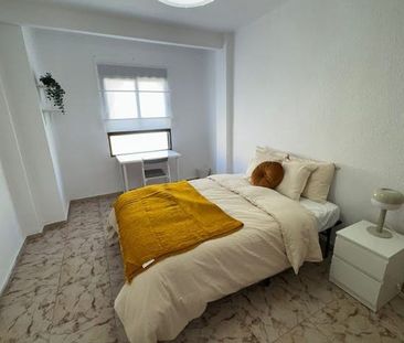 Calle Rey Don Jaime, Xirivella, Valencian Community 46950 - Photo 3