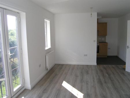 2 bedroom apartment to rent - Photo 2