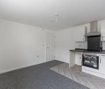 2 bedroom - Photo 5