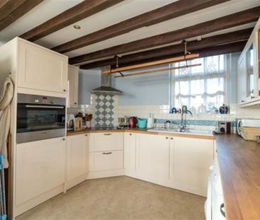2 bedroom House To Let - Photo 2