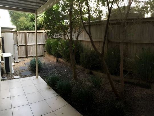 For Lease: Modern Townhouse Living in a Convenient Eagleby Location - Photo 1