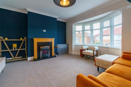 2 bed flat to rent in Ferndene Grove, Newcastle Upon Tyne, NE7 - Photo 2