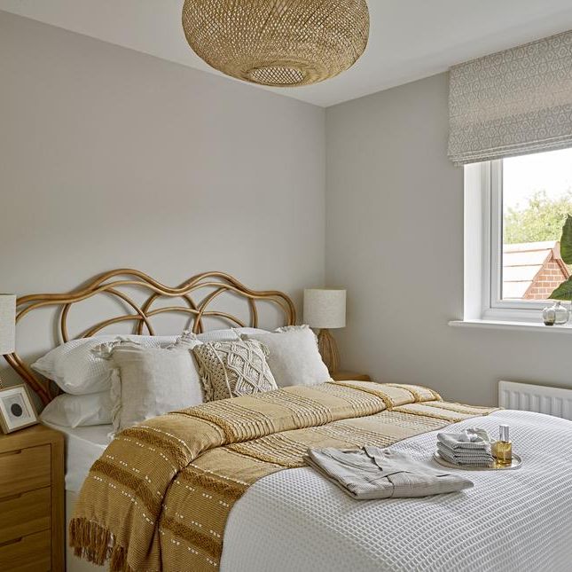 4 bedroom detached house to rent - Photo 1