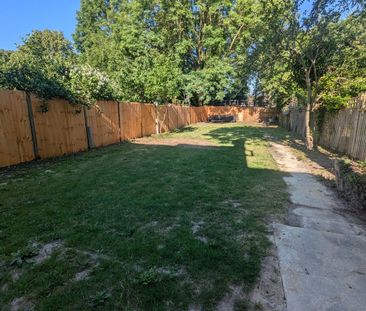 2 Bed Flat, Avondale Avenue, N12 - Photo 1