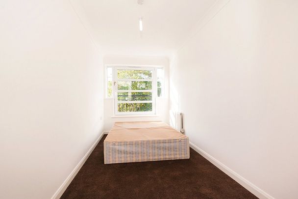 Vallance Road, London, E1 5HR - Photo 1