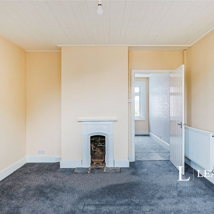 2 bedroom apartment to rent Gorleston Road, BH12 - Photo 1