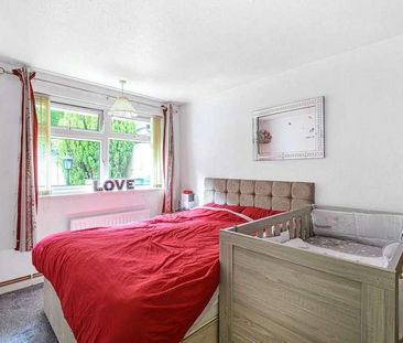 Claydon Road, Horsell, Woking, GU21 - Photo 4