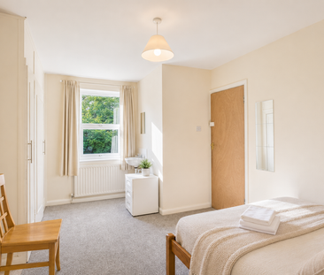 5 bedroom house to rent - Photo 2