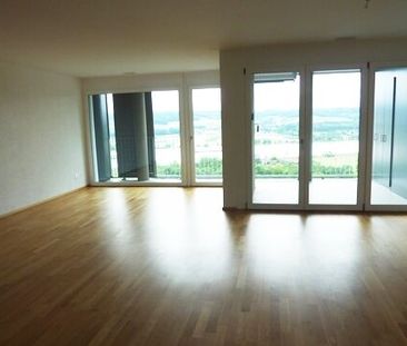 Breathtaking view in elevated residential area - Photo 1