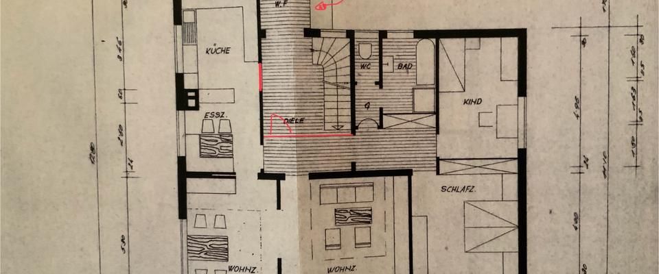 Helle 4 + 2 Zimmerwohnung mit großer Garten-/Rasenfläche - Foto 1