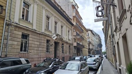 Kiadó újszerű állapotú lakás - Budapest V. kerület - Photo 2