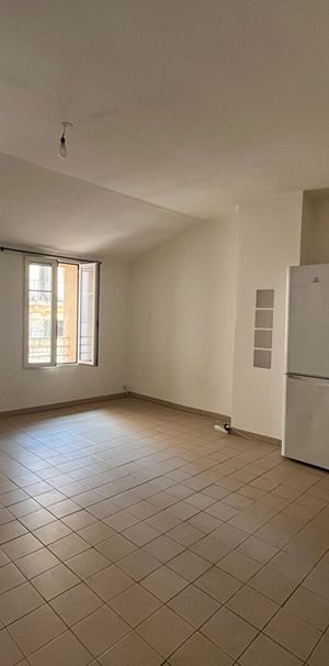Location Appartement 1 pièce 34m² - Photo 2