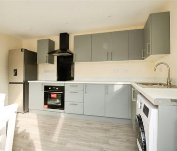 1 bedroom in a house share to rent - Photo 6